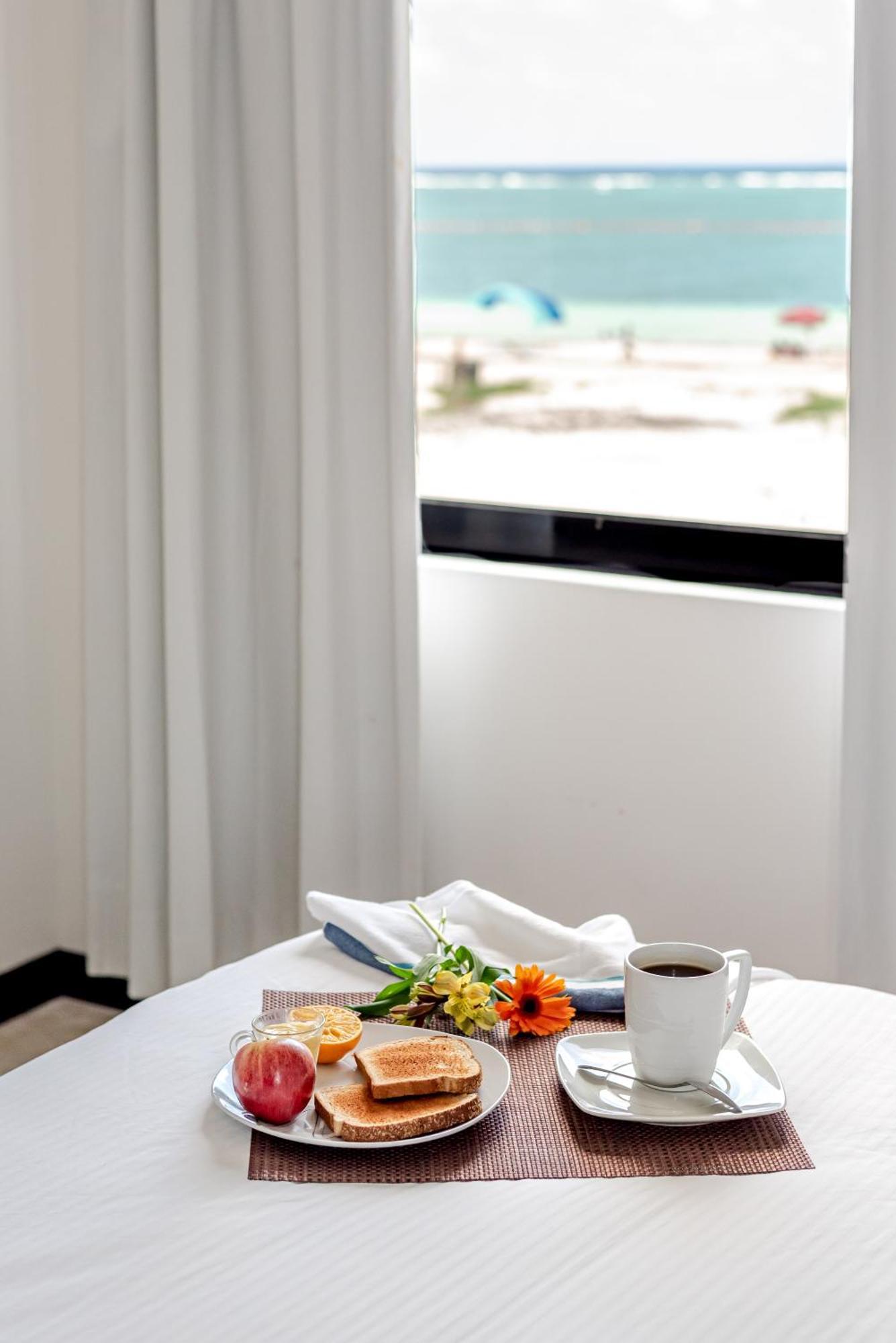 Vela'S Condos Ocean Front Пуерто Морелос Екстериор снимка